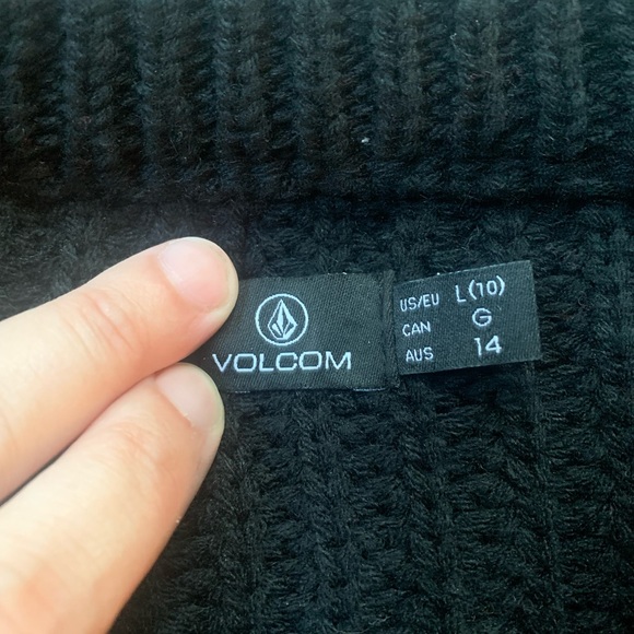 Volcom Rainbow Sweater: Like New Condition - Picture 2 of 5